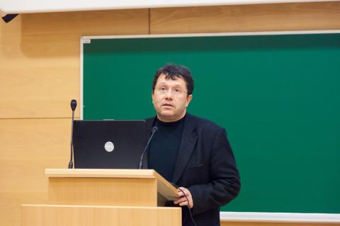 Predstavitev organizatorjev - vodja tekmovanja prof. dr. Jože Rugelj